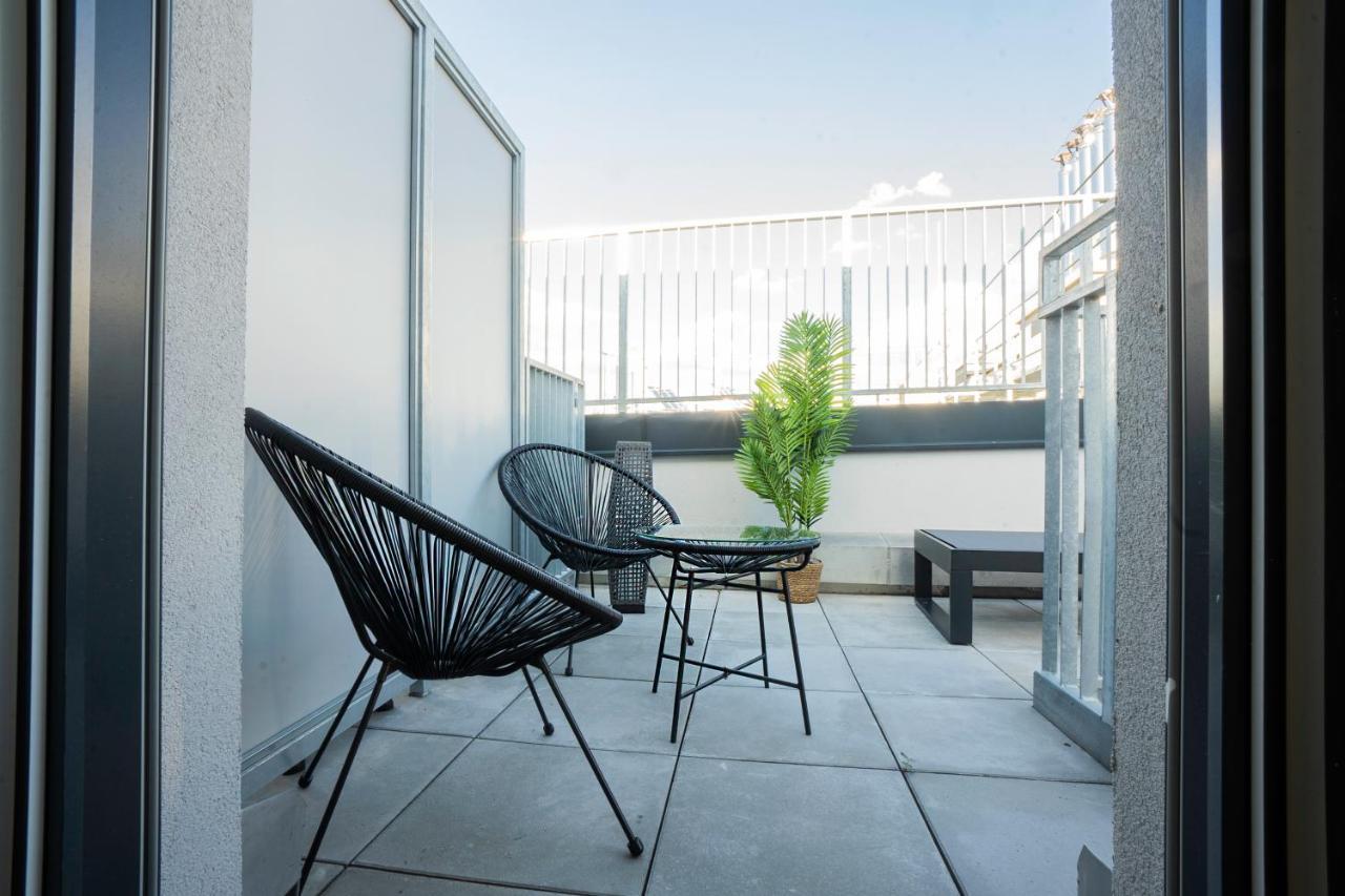 Orestaliving - Penthouse With Designer Renovation Wien Exterior foto